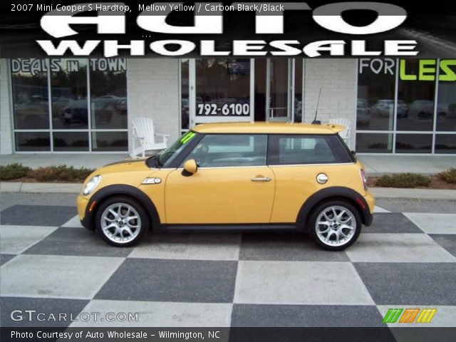 2007 Mini Cooper S Hardtop in Mellow Yellow