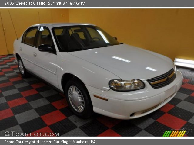 2005 Chevrolet Classic  in Summit White