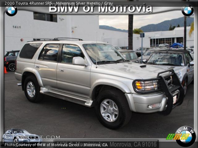 2000 Toyota 4Runner SR5 in Millennium Silver Metallic