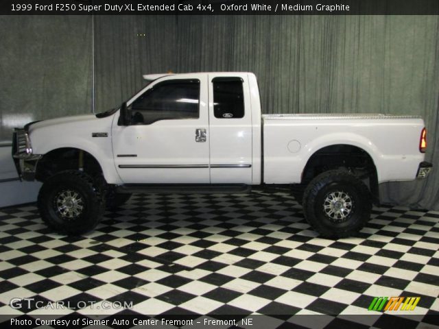 1999 Ford F250 Super Duty XL Extended Cab 4x4 in Oxford White
