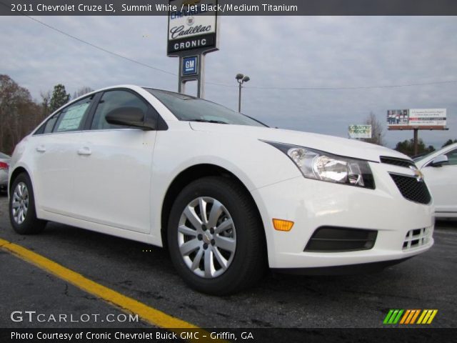 2011 Chevrolet Cruze LS in Summit White