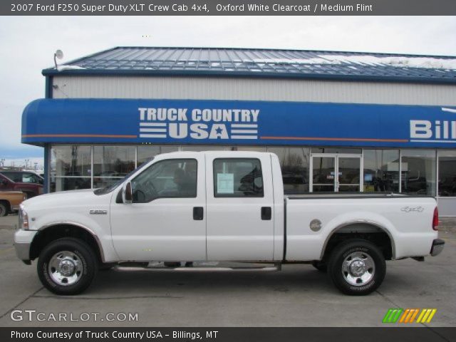 2007 Ford F250 Super Duty XLT Crew Cab 4x4 in Oxford White Clearcoat