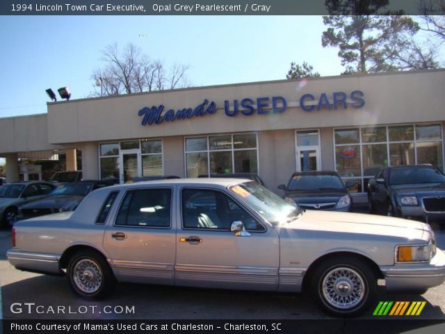 1994 Lincoln Town Car Executive in Opal Grey Pearlescent