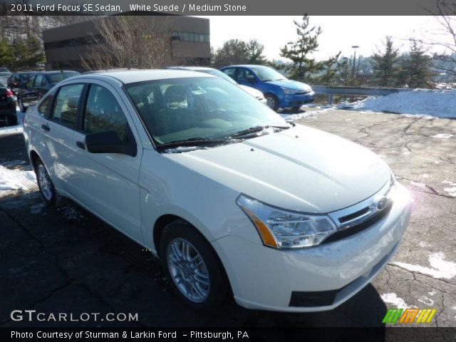 2011 Ford Focus SE Sedan in White Suede