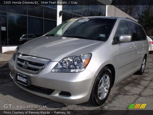 2005 Honda Odyssey EX in Silver Pearl Metallic