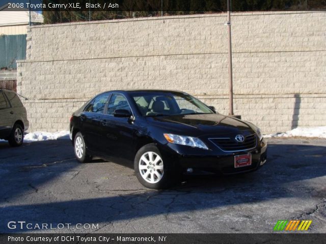 2008 Toyota Camry XLE in Black