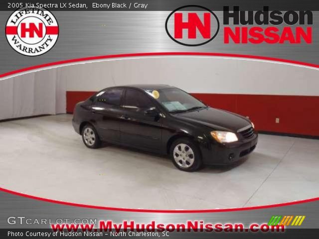 2005 Kia Spectra LX Sedan in Ebony Black
