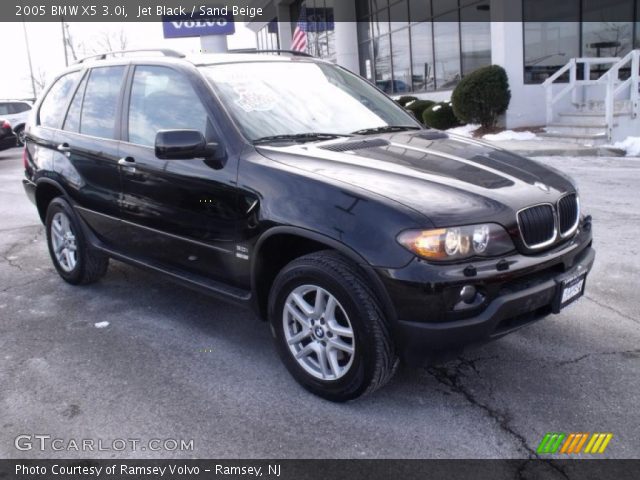 2005 BMW X5 3.0i in Jet Black