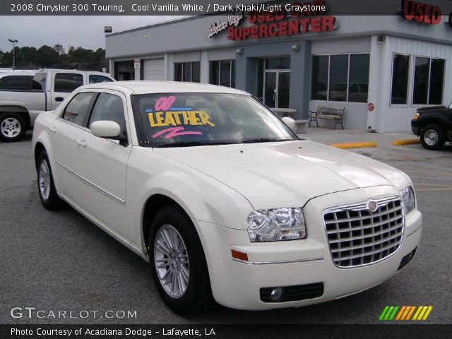 2008 Chrysler 300 Touring in Cool Vanilla White