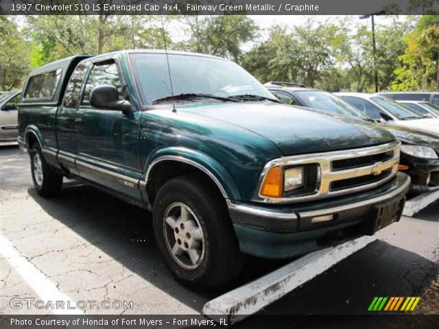 1997 Chevrolet S10 LS Extended Cab 4x4 in Fairway Green Metallic