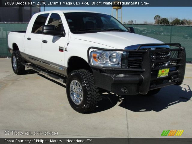 2009 Dodge Ram 2500 Laramie Mega Cab 4x4 in Bright White