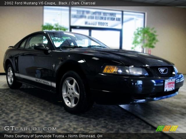 2002 Ford Mustang V6 Coupe in Black