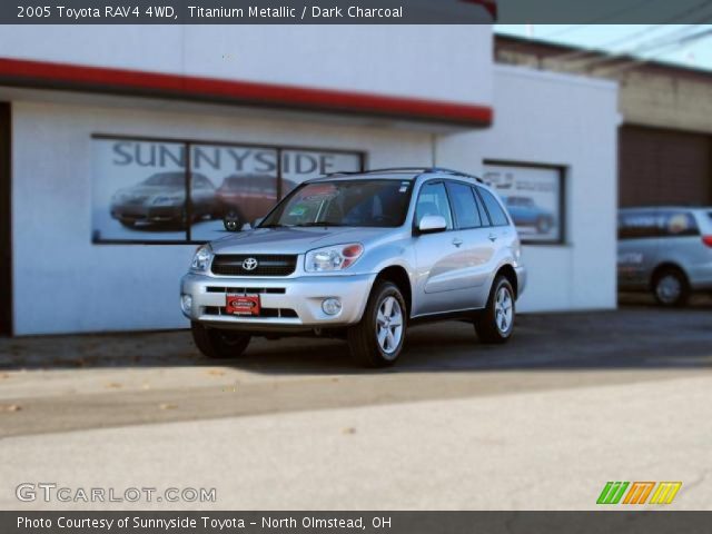 2005 Toyota RAV4 4WD in Titanium Metallic