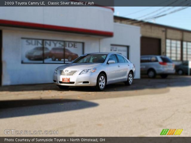 2009 Toyota Camry LE in Classic Silver Metallic