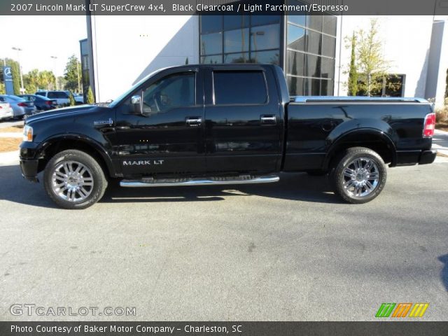 2007 Lincoln Mark LT SuperCrew 4x4 in Black Clearcoat