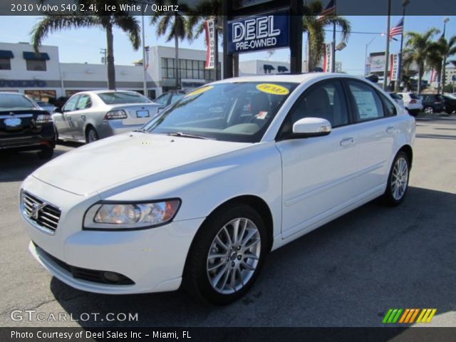 2010 Volvo S40 2.4i in Ice White