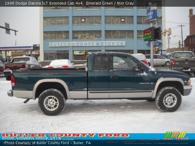 1998 Dodge Dakota SLT Extended Cab 4x4 in Emerald Green