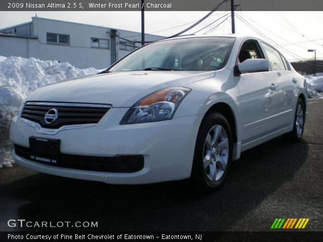 2009 Nissan Altima 2.5 S in Winter Frost Pearl