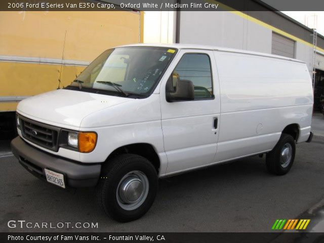 2006 Ford E Series Van E350 Cargo in Oxford White