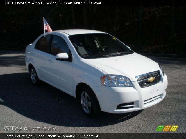 2011 Chevrolet Aveo LT Sedan in Summit White