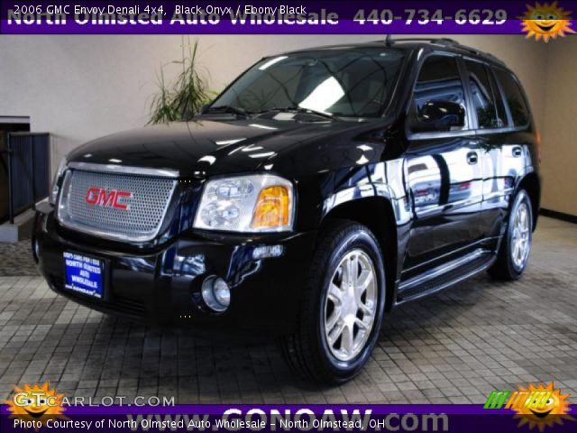 2006 GMC Envoy Denali 4x4 in Black Onyx