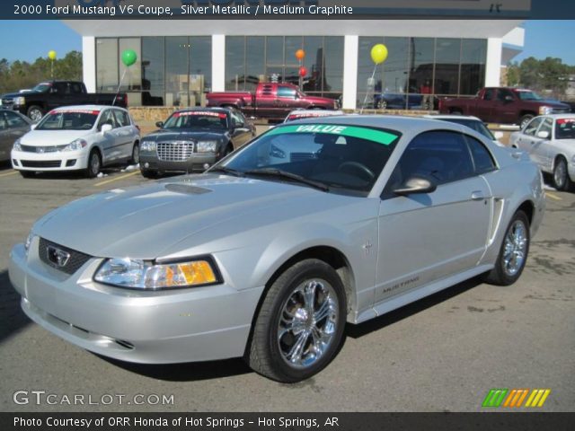 2000 Ford Mustang V6 Coupe in Silver Metallic