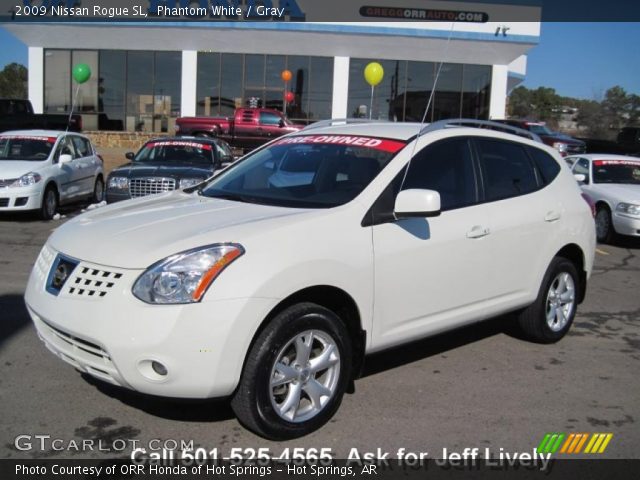 2009 Nissan Rogue SL in Phantom White