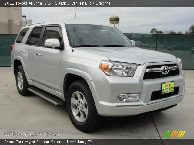 2011 Toyota 4Runner SR5 in Classic Silver Metallic