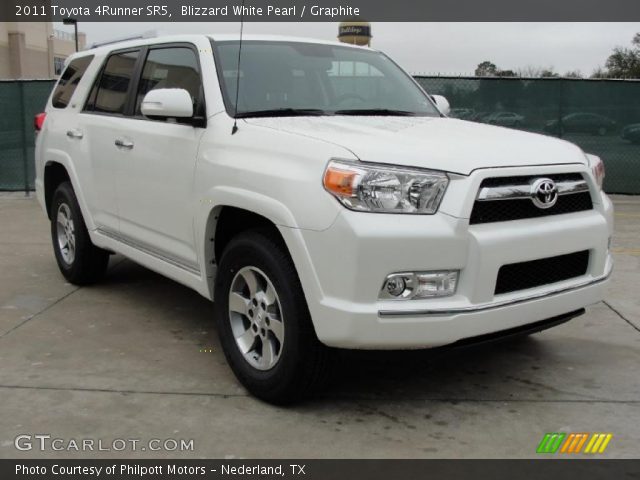 2011 Toyota 4Runner SR5 in Blizzard White Pearl
