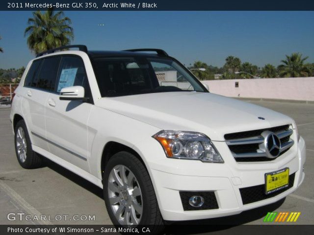 2011 Mercedes-Benz GLK 350 in Arctic White