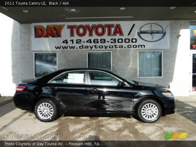 2011 Toyota Camry LE in Black