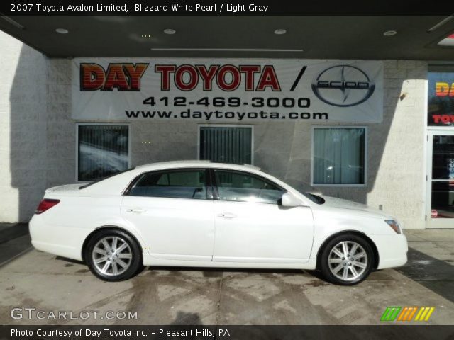 2007 Toyota Avalon Limited in Blizzard White Pearl