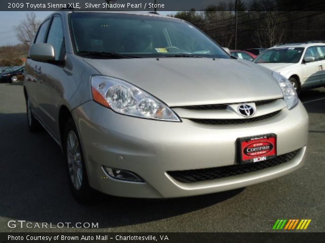 2009 Toyota Sienna XLE in Silver Shadow Pearl