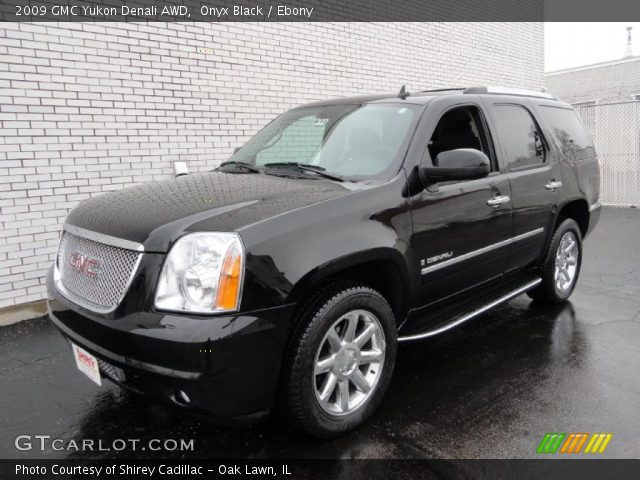 2009 GMC Yukon Denali AWD in Onyx Black