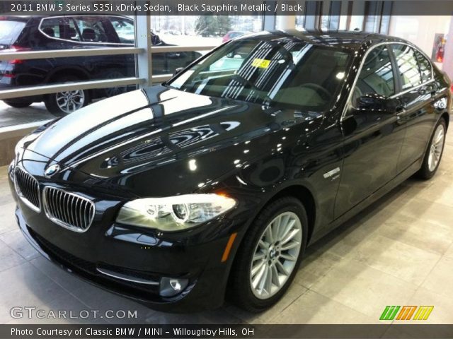 2011 BMW 5 Series 535i xDrive Sedan in Black Sapphire Metallic