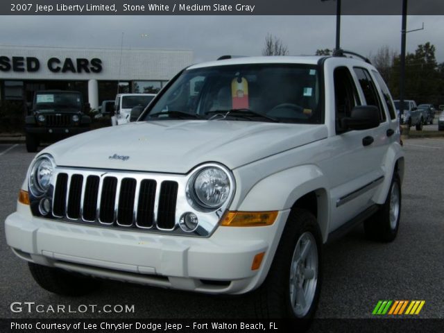 2007 Jeep Liberty Limited in Stone White
