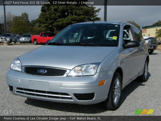 2007 Ford Focus ZX3 SE Coupe in CD Silver Metallic