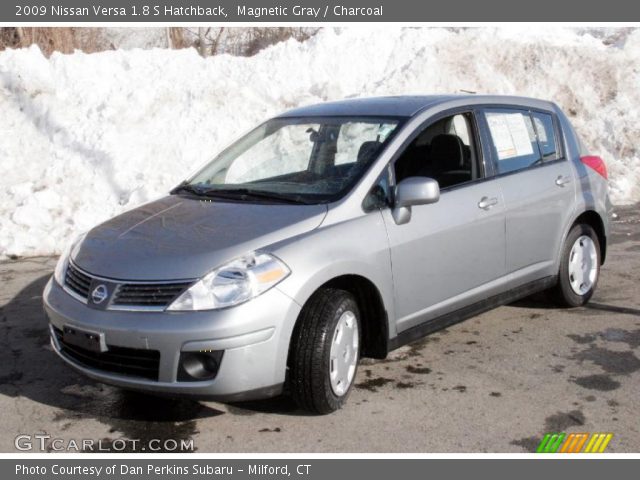 2009 Nissan Versa 1.8 S Hatchback in Magnetic Gray