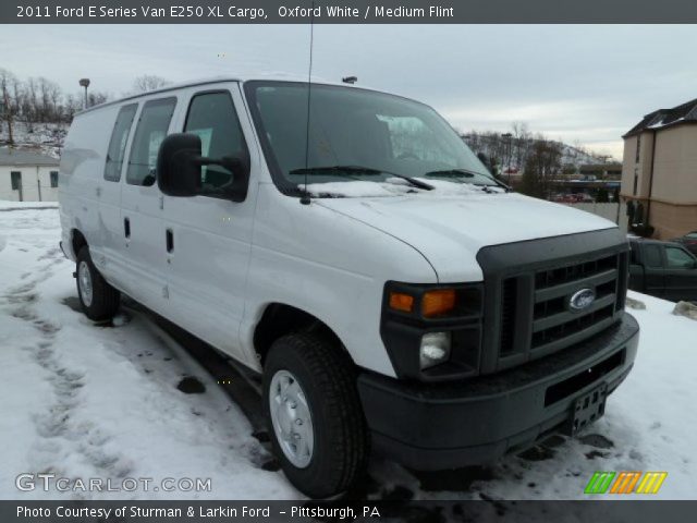2011 Ford E Series Van E250 XL Cargo in Oxford White