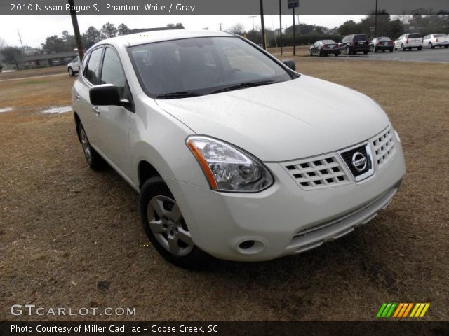 2010 Nissan Rogue S in Phantom White