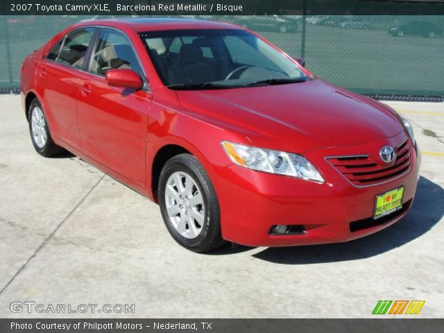 2007 Toyota Camry XLE in Barcelona Red Metallic