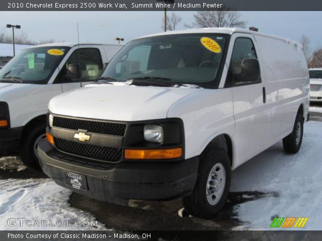 2010 Chevrolet Express 2500 Work Van in Summit White