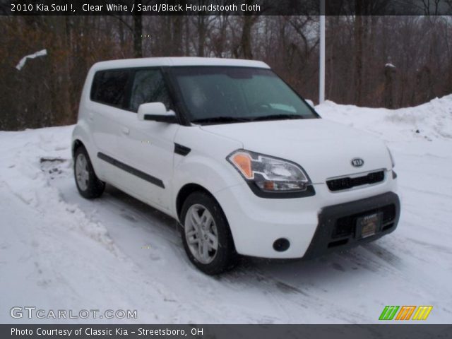 2010 Kia Soul ! in Clear White