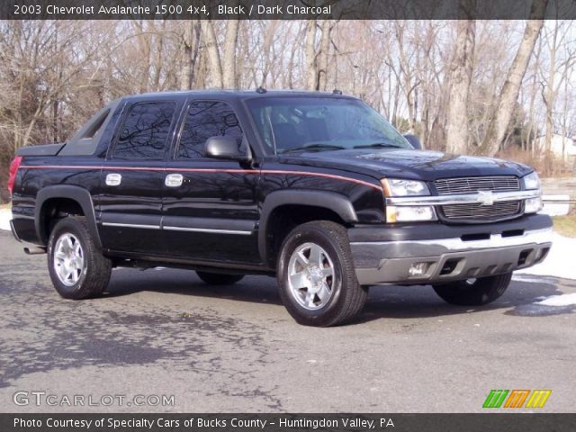2003 Chevrolet Avalanche 1500 4x4 in Black