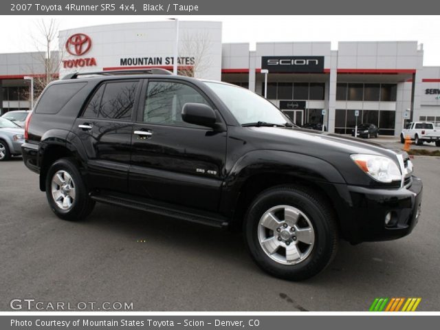 2007 Toyota 4Runner SR5 4x4 in Black