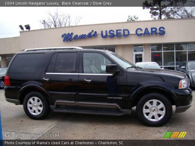 2004 Lincoln Navigator Luxury in Black Clearcoat