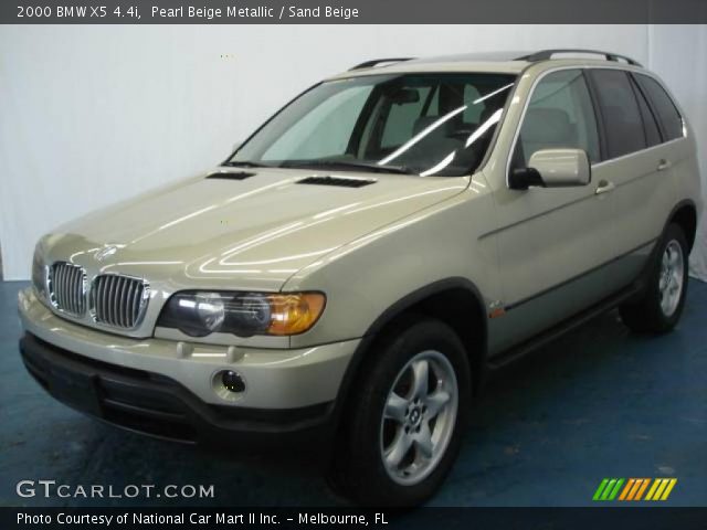 2000 BMW X5 4.4i in Pearl Beige Metallic