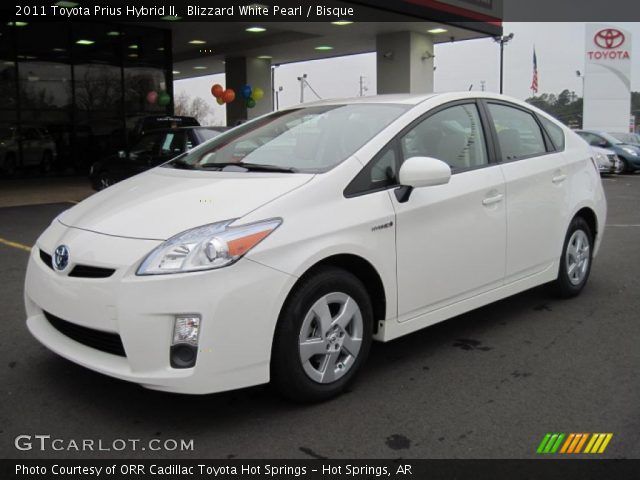 2011 Toyota Prius Hybrid II in Blizzard White Pearl