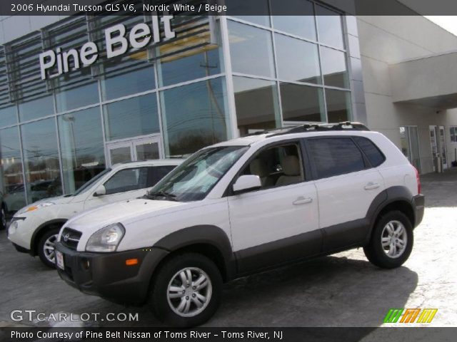 2006 Hyundai Tucson GLS V6 in Nordic White