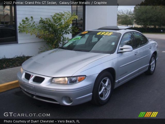 2002 Pontiac Grand Prix GT Sedan in Galaxy Silver Metallic